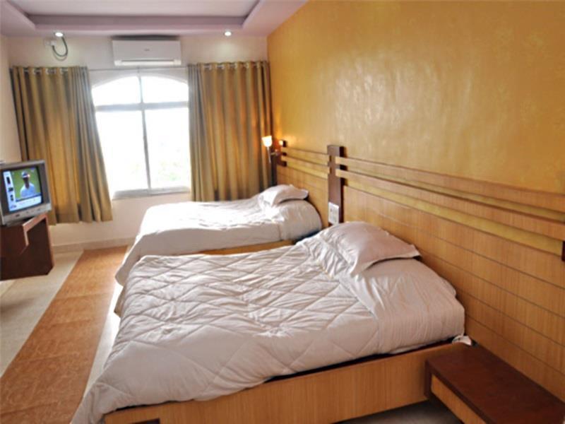 Sharan Hotel Shirdi Luaran gambar