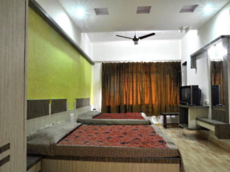 Sharan Hotel Shirdi Luaran gambar