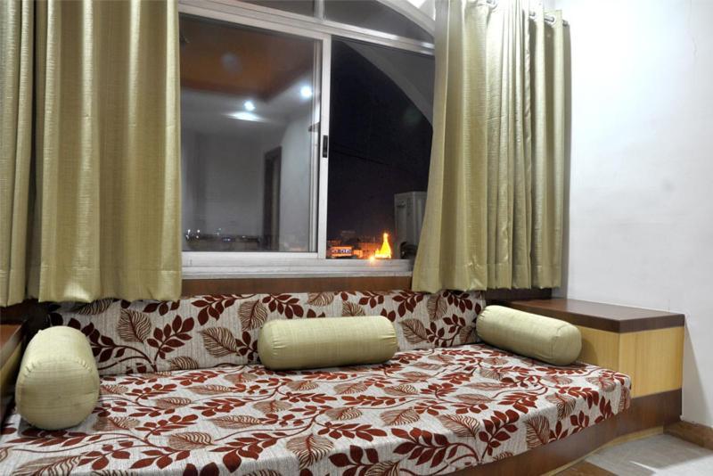 Sharan Hotel Shirdi Luaran gambar