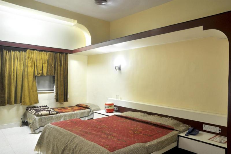 Sharan Hotel Shirdi Luaran gambar