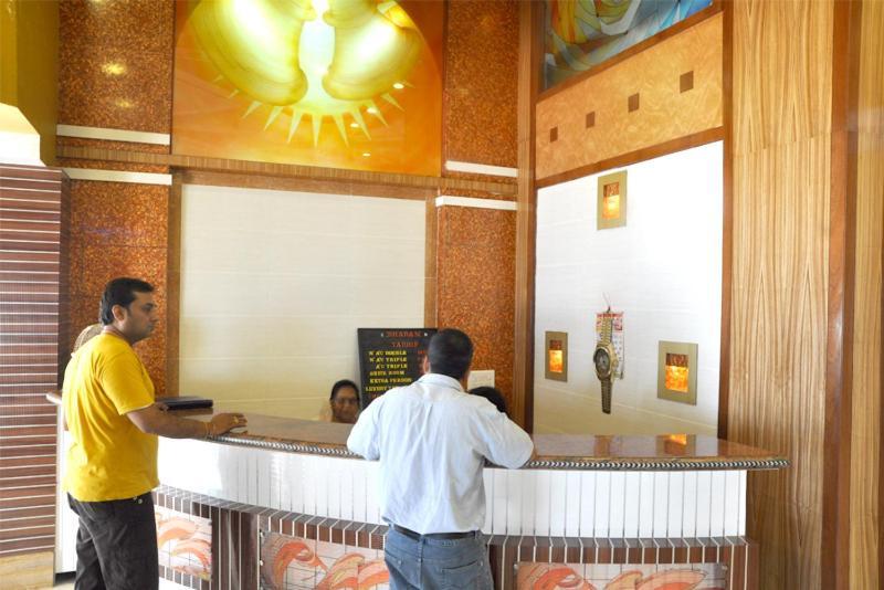 Sharan Hotel Shirdi Luaran gambar